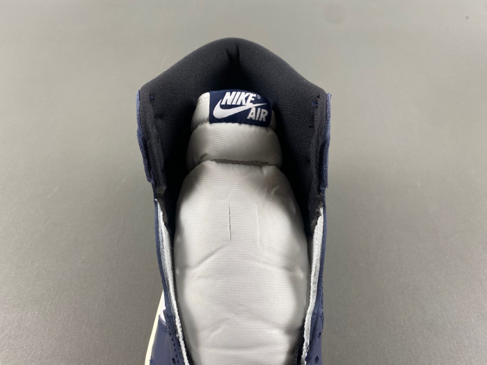 Air Jordan 1 High OG Midnight Navy DZ5485-401