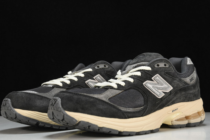 New Balance M2002RHO