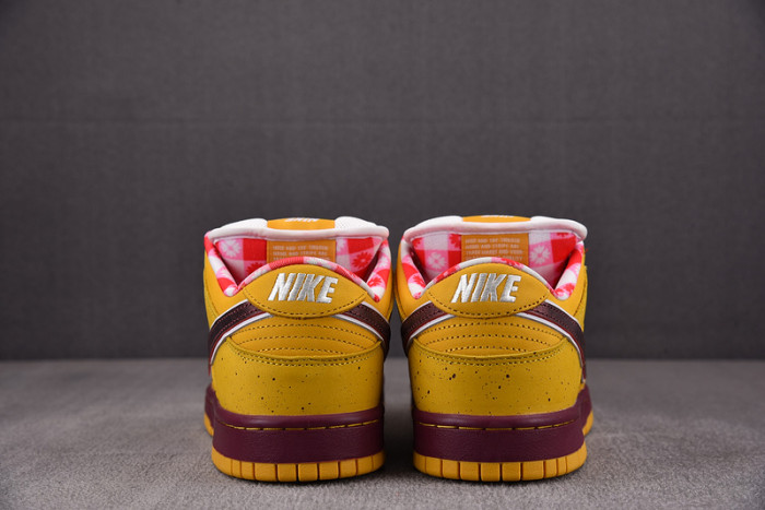 NIKE SB DUNK LOW PREMIUM Yellow Lobster 313170-137566