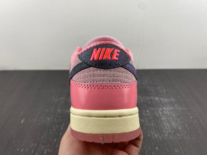 Nike Dunk Low WMNS Barbie FN8927-621