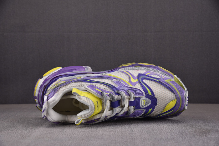 Ba*len*cia*ga -runner