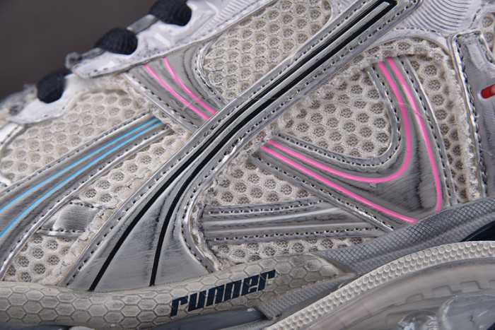 Ba*len*cia*ga -runner