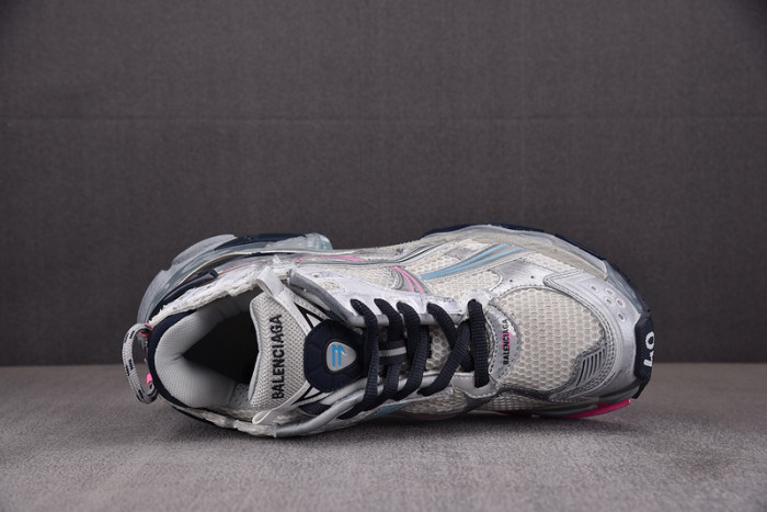 Ba*len*cia*ga -runner