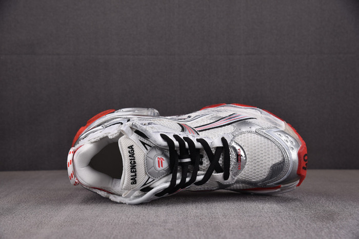 Ba*len*cia*ga -runner