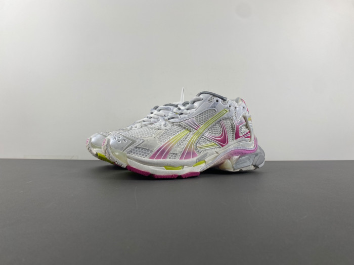 Ba*len*cia*ga -runner