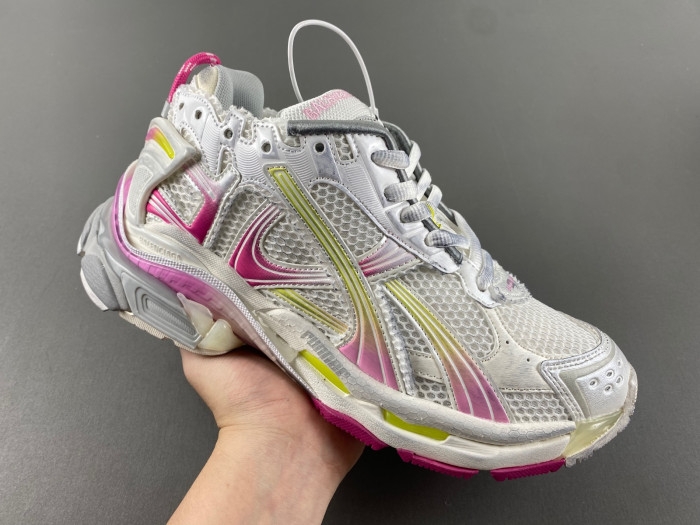 Ba*len*cia*ga -runner