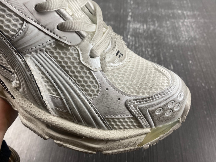 Ba*len*cia*ga -runner