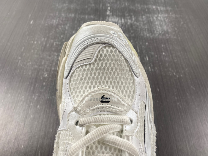 Ba*len*cia*ga -runner