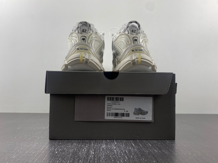 Ba*len*cia*ga -runner