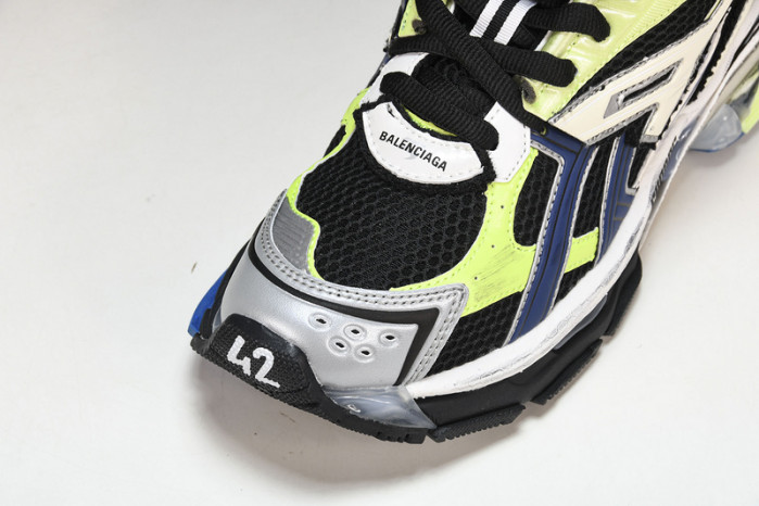 Ba*len*cia*ga -runner