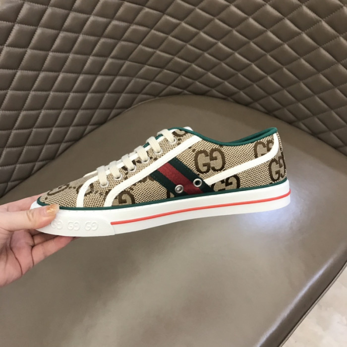 G*u*i sneaker
