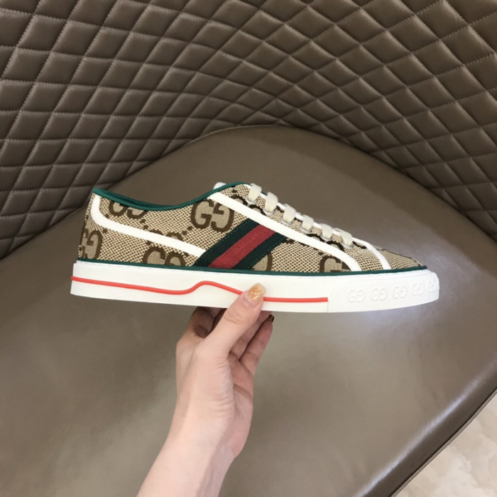 G*u*i sneaker