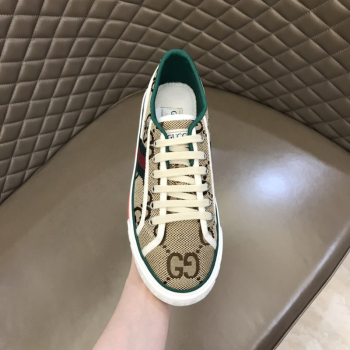 G*u*i sneaker