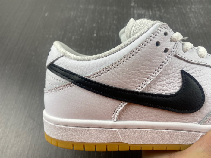 Nike SB Dunk Low Pro White Gum - CD2563-101