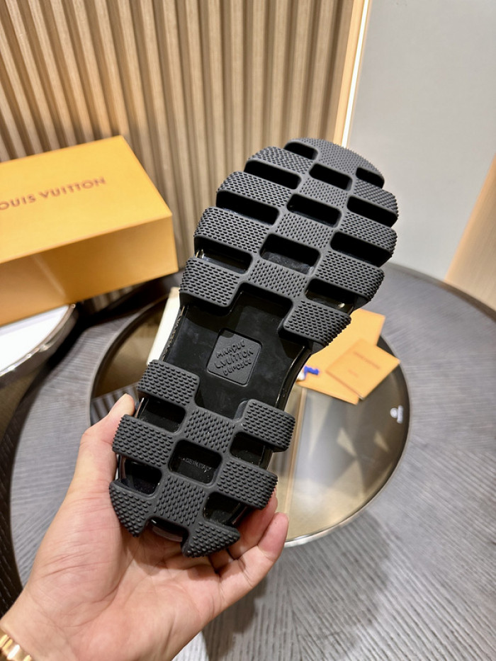 LO1_VTS BOOTS