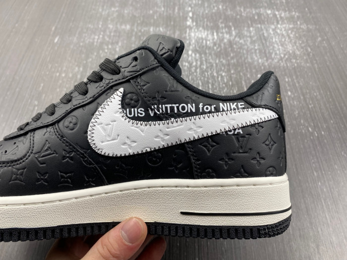 NIKE AIR FORCE 1 LOW BY VIRGIL ABLOH