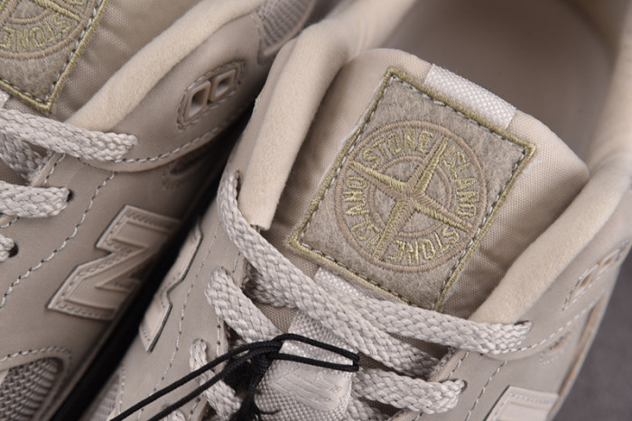New Balance 991v2 MiUK Stone Island Ghost Pack Sand U991SE2