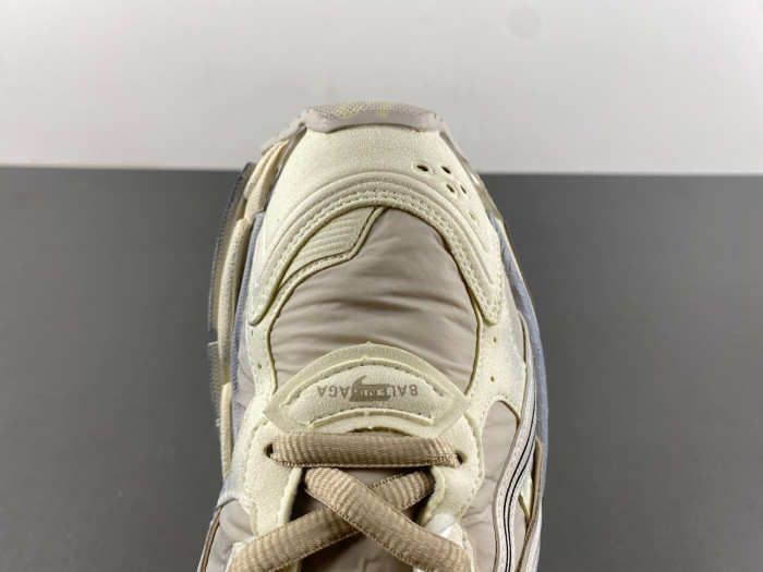 Ba*len*cia*ga -runner