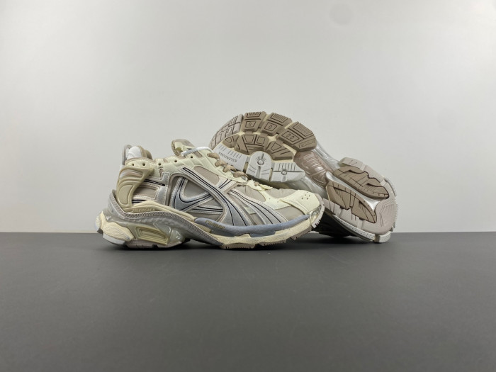 Ba*len*cia*ga -runner