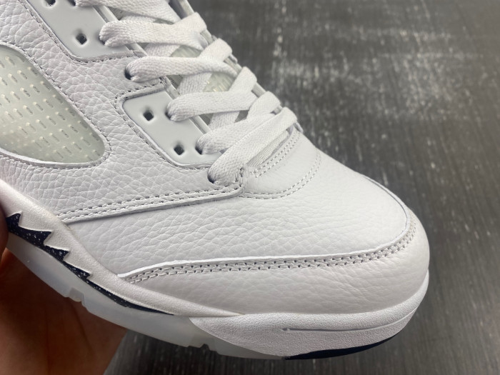 AIR JORDAN 5 "WHITE/BLACK" DD0587-110