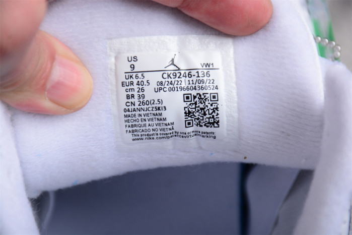 Air Jordan 3 Lucky Green WMNS CK9246-136