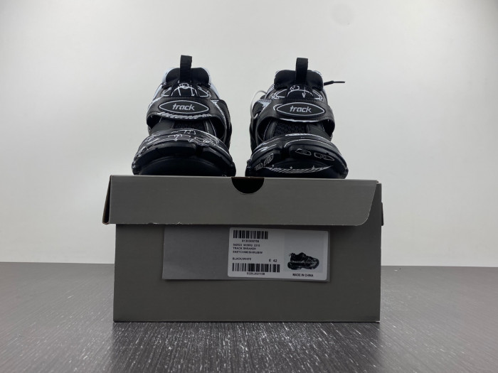 Ba*len*cia*ga track 542023 w3sr2 2315